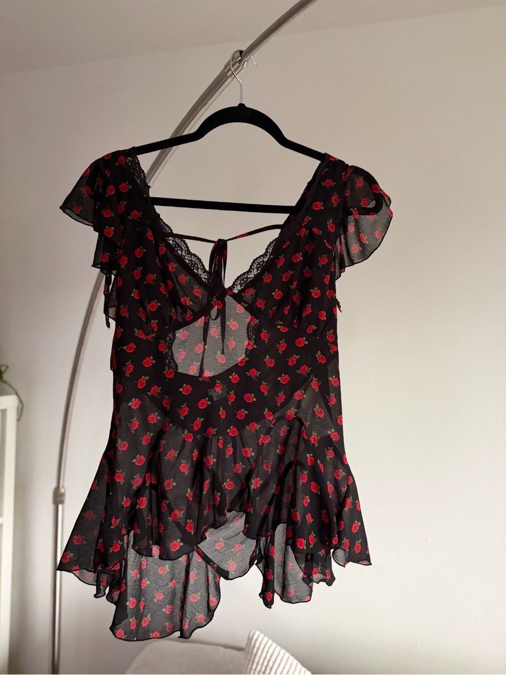Urban Outfitters Floral Ruffle Women's Top